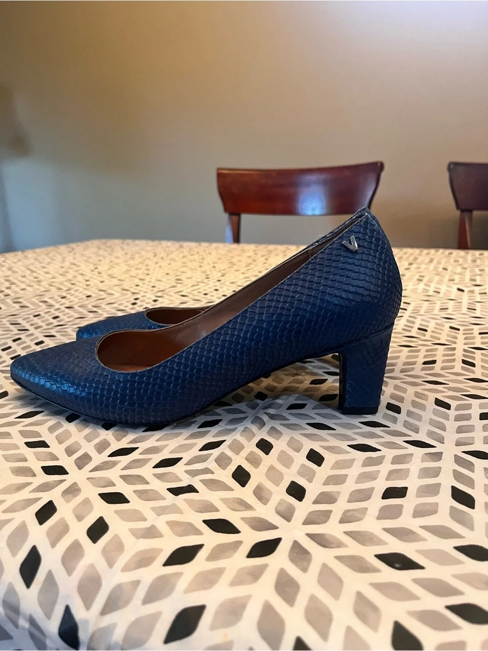 VIONIC - Classic Blue - Mid-Heel Pumps - Women